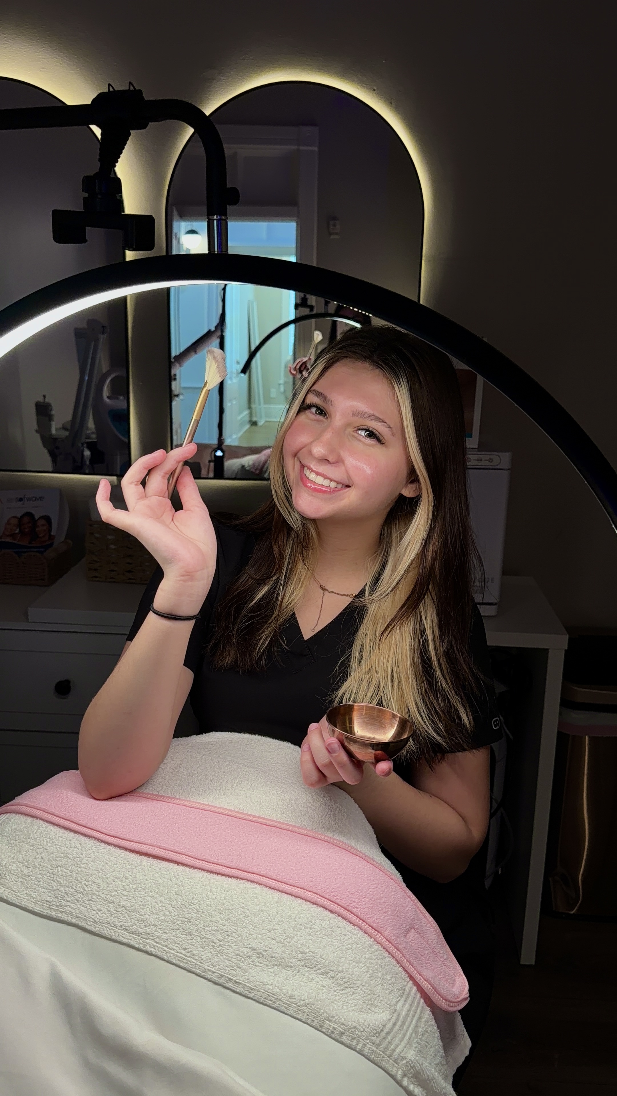 Aesthetic facial treatment